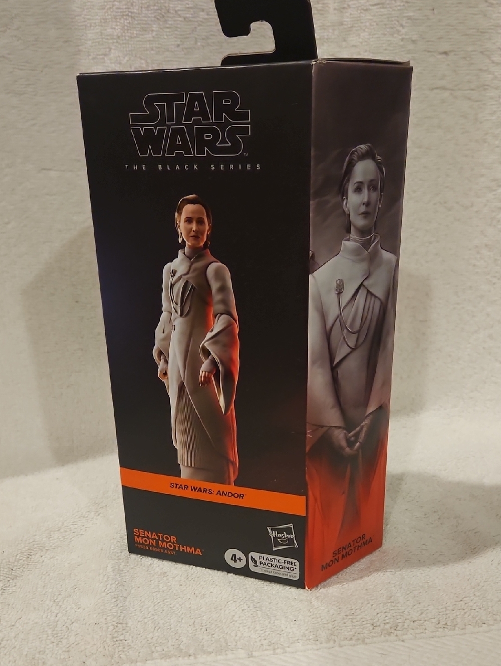 STAR WARS BLACK SERIES - SENATOR MON MOTHMA